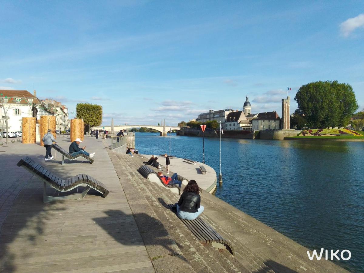 F2 30M2 - Vue Exceptionnelle Sur La Vieille Ville Chalon-sur-Saône Kültér fotó
